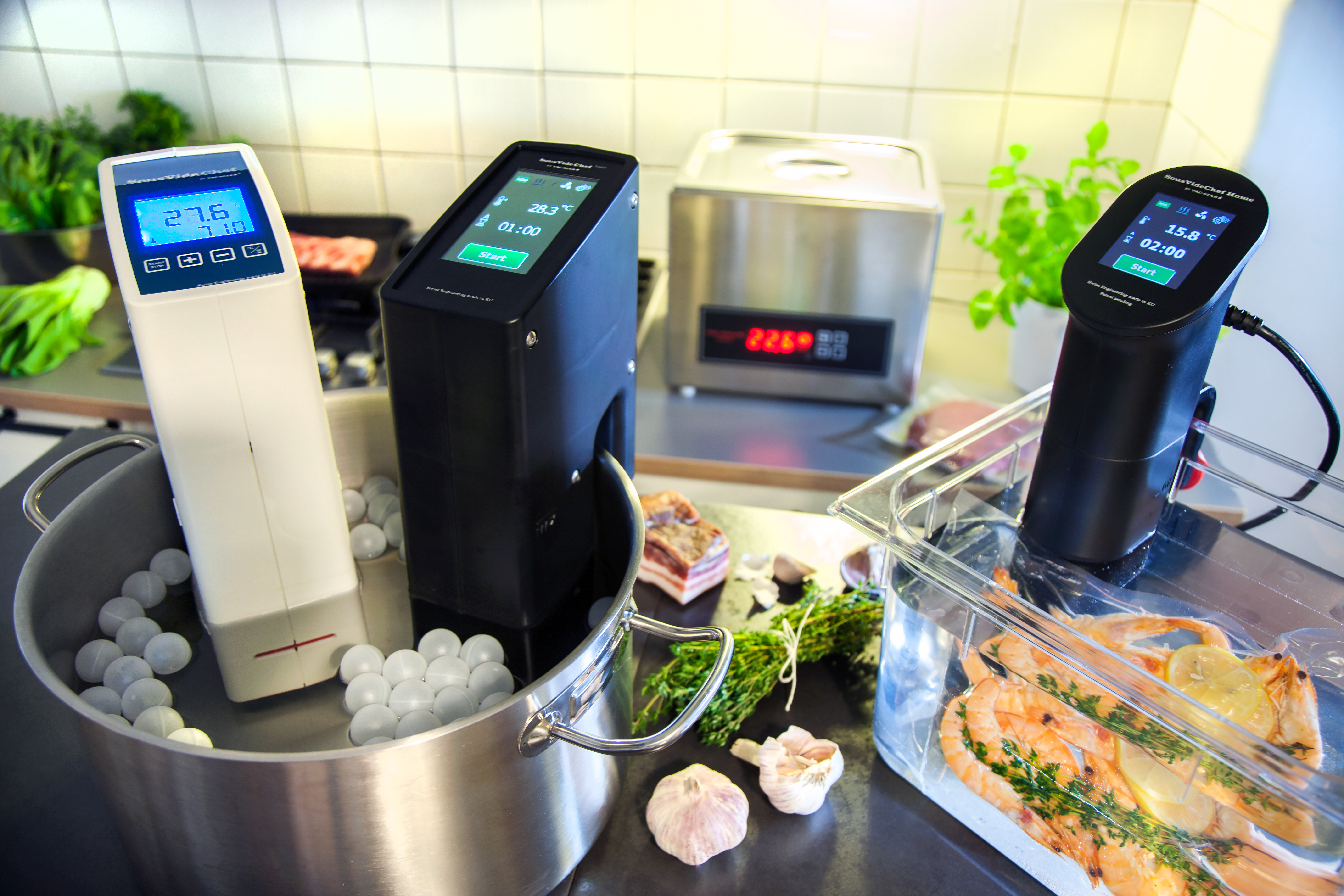 Přístroje pro domácí i profesionální Sous-Vide vaření